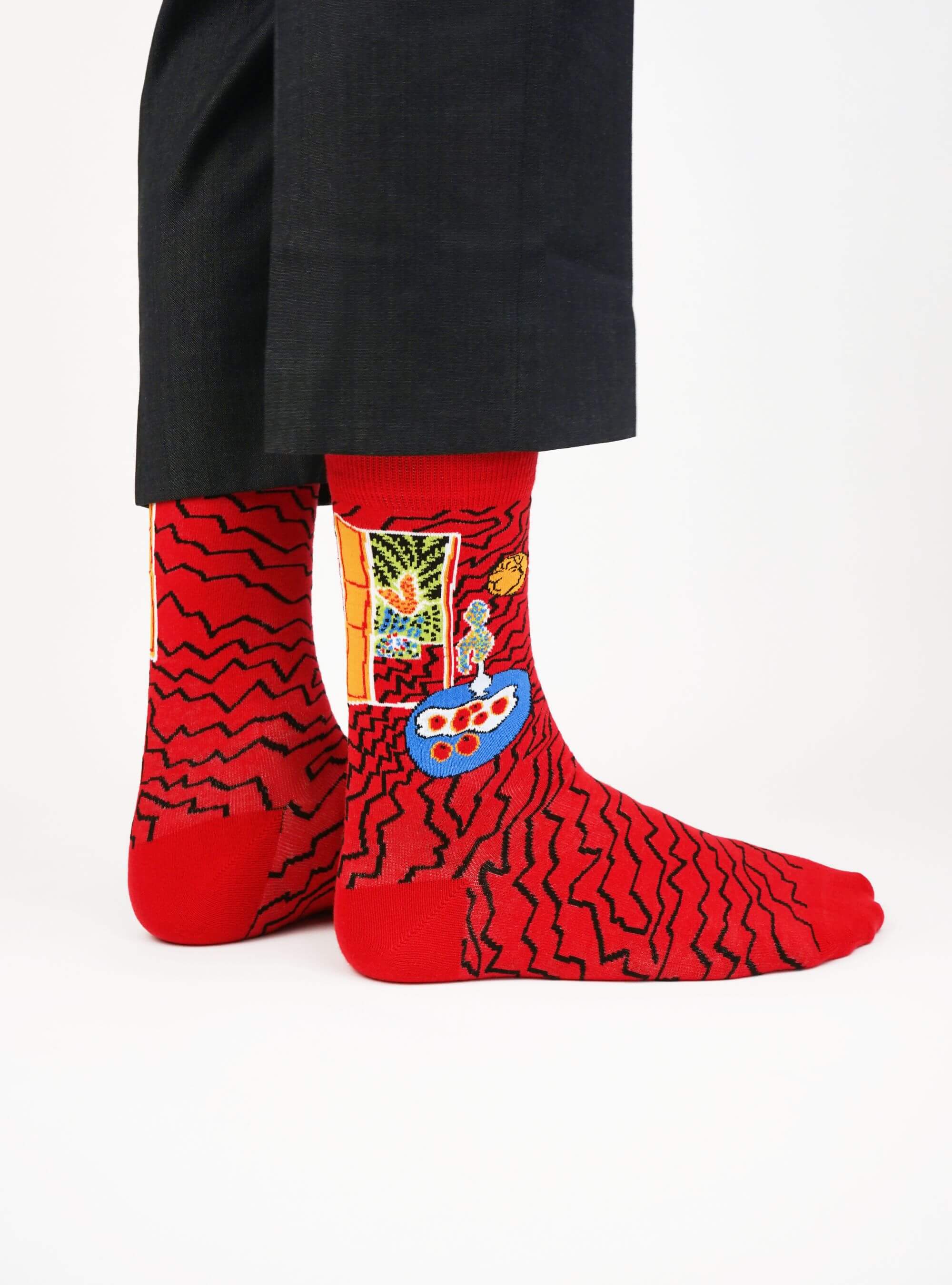 Red interior, still life on a blue table